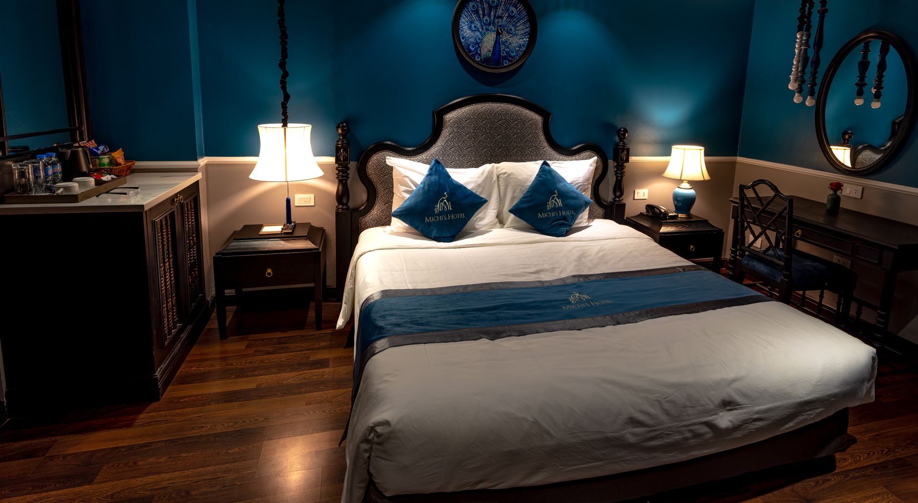 Thames View Room
